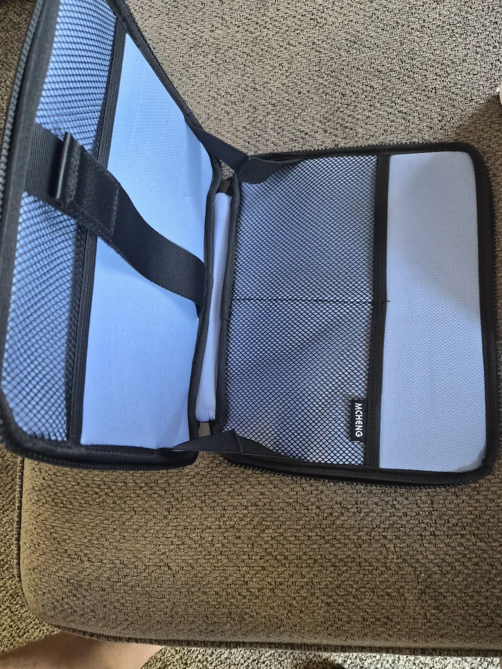 MCHENG Quilted Tablet Sleeve in Black 10 Inch